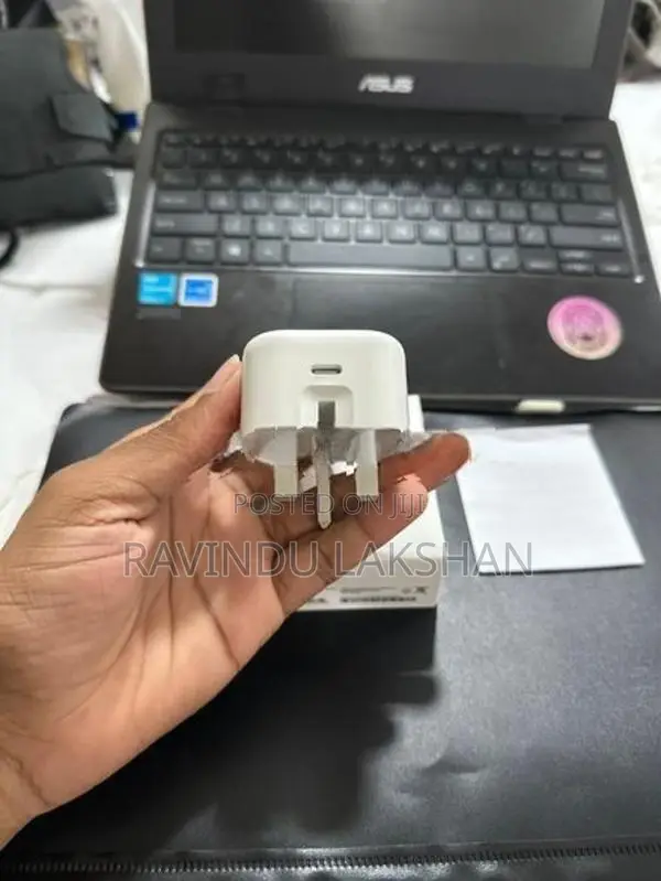 Apple 20W Power Adapter