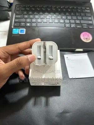 Apple 20W Power Adapter