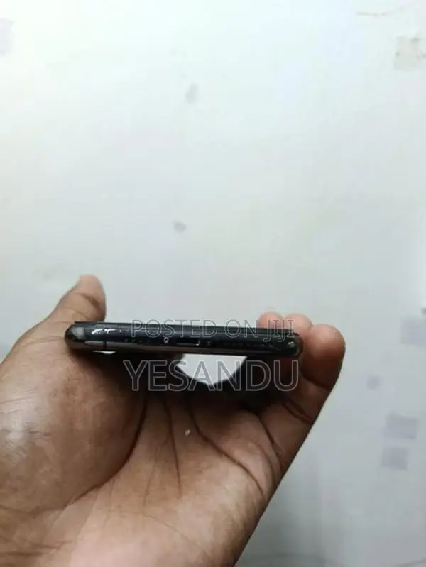 Apple iPhone 11 Pro Max (Used)