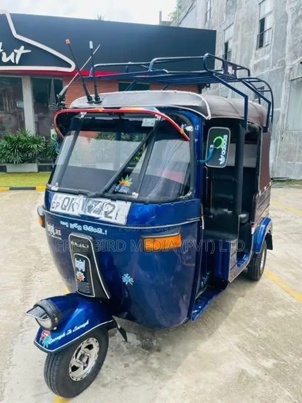 Bajaj RE 2008