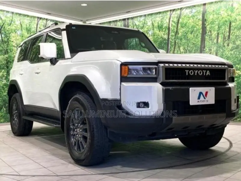 Toyota Land Cruiser Prado 250 VX 2024