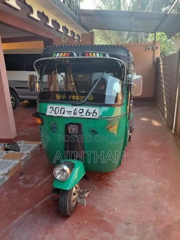 Bajaj RE 1985