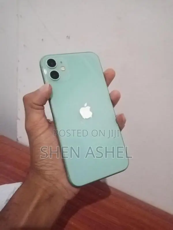 Apple iPhone 11 128GB (Used)
