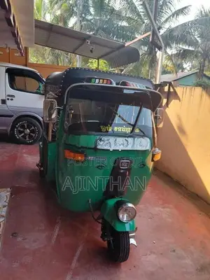 Bajaj RE 1985