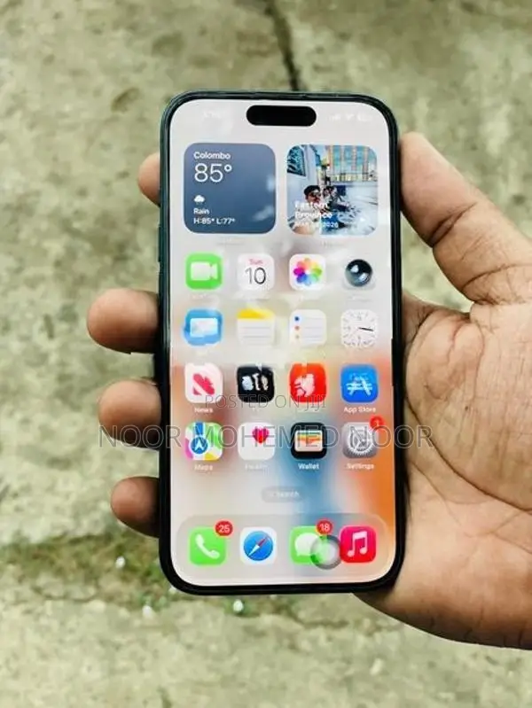 Apple iPhone 15 Pro (Used)