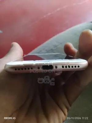 Apple iPhone 8 (Used)