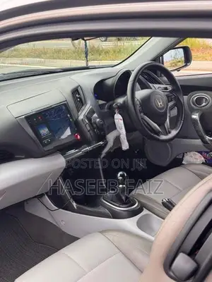Honda CRZ 2011