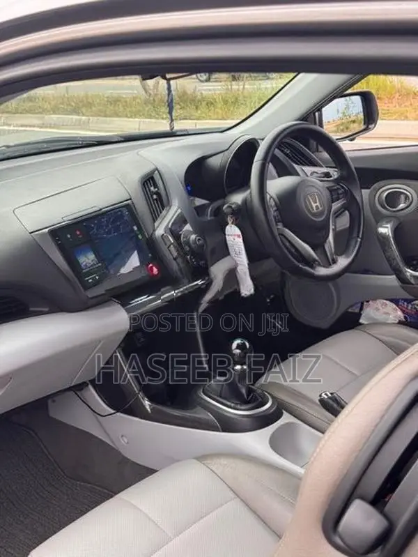 Honda CRZ 2011