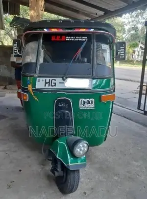 Bajaj RE 2003