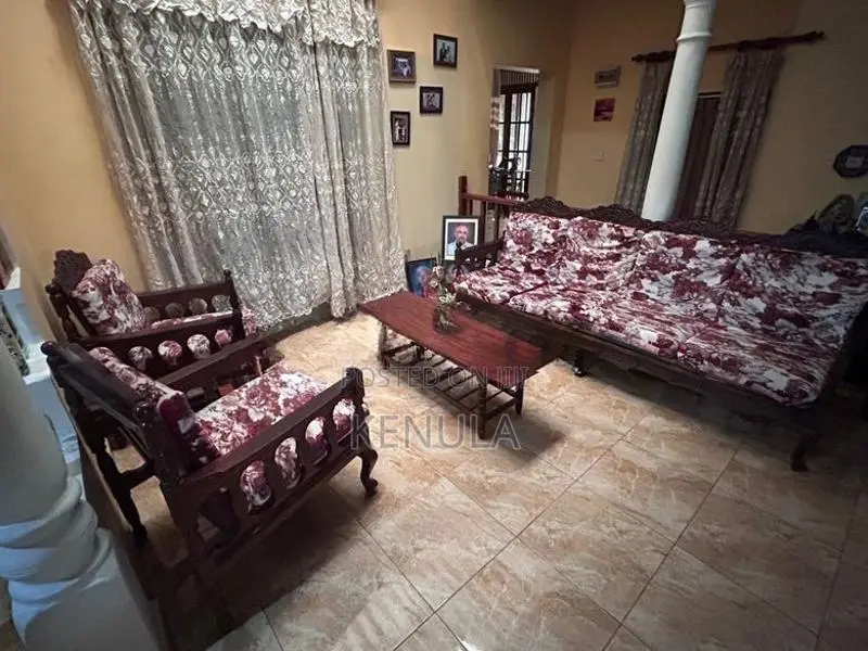 Antique Sofa Set