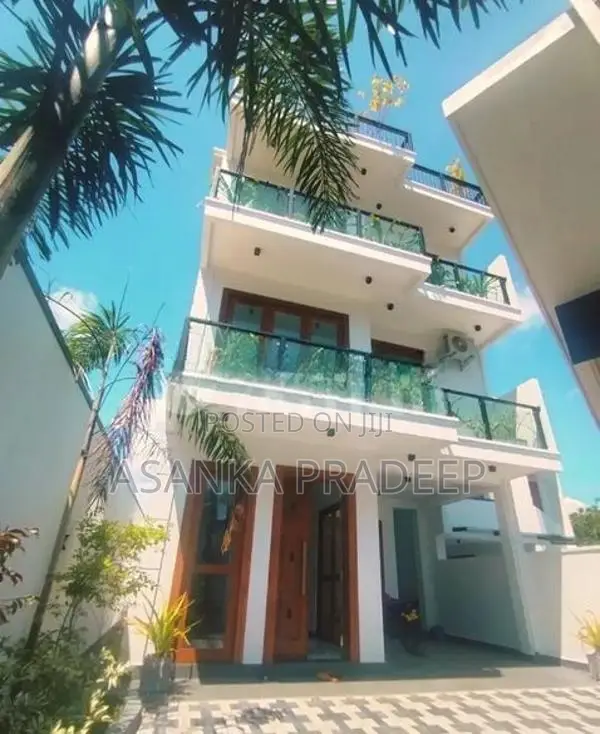 500m to Maharagama Brand New Three Storey Luxury House for Sale(ppzzx1