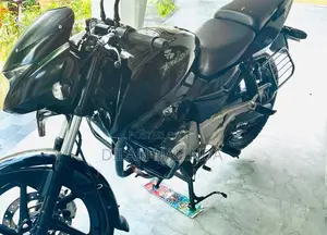 Bajaj Pulsar 180 2013