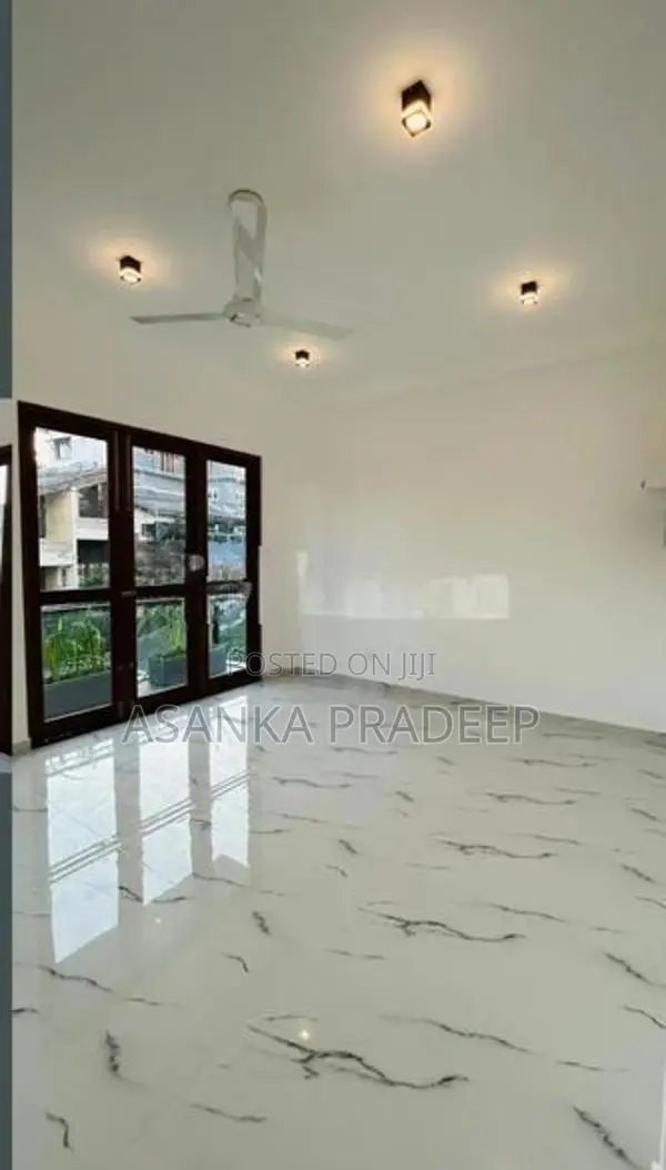 500m to Maharagama Brand New Three Storey Luxury House for Sale(ppzzx1
