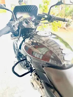 Bajaj Pulsar 180 2013