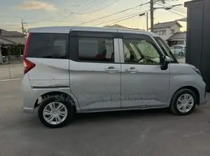 Toyota Roomy X 2024