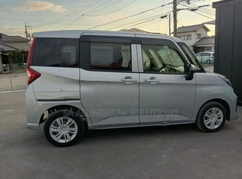 Toyota Roomy X 2024