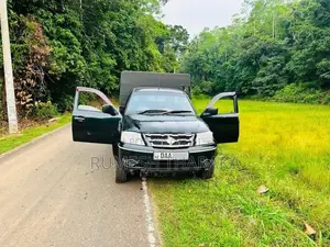 Tata Xenon 2015