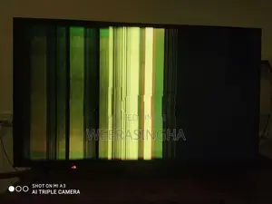 Samsung AU7700 Smart LED TV