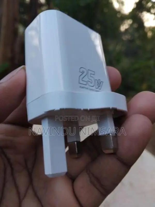 OMS 25W Charger