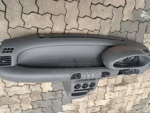 Nissan March K11 Pre Facelift Dashboard