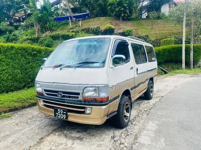 Toyota Dolphin LH102 1991