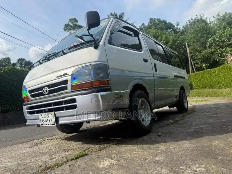 Toyota Dolphin LH113 1990