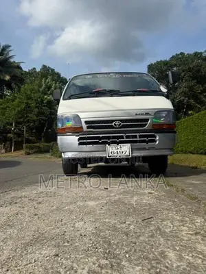 Toyota Dolphin LH113 1990