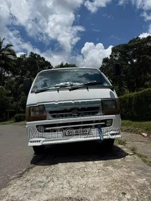 Toyota Dolphin LH102 1991