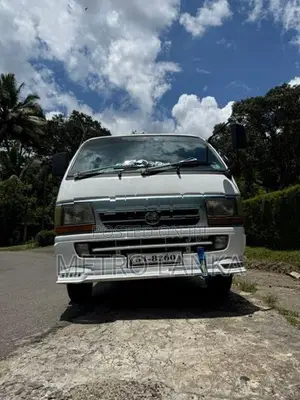 Toyota Dolphin LH102 1991