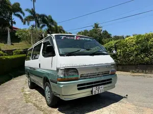 Toyota Dolphin LH113 1991