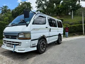 Toyota Dolphin LH102 1991