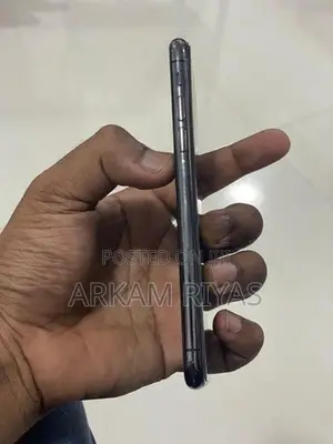 Apple iPhone XS (Used)