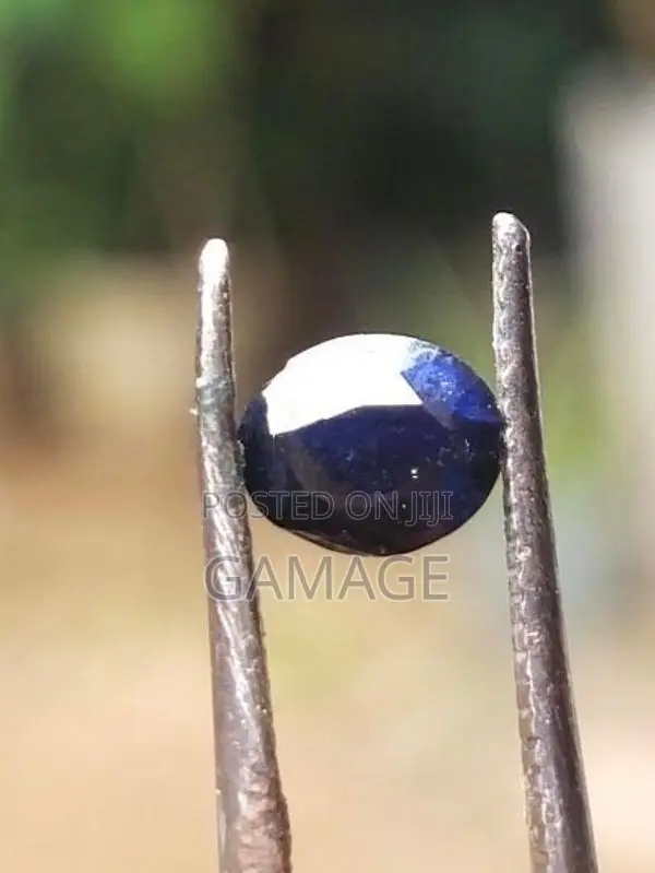 Kaka Blue Sapphire ස්වභාවික තාක නිල් මැණික