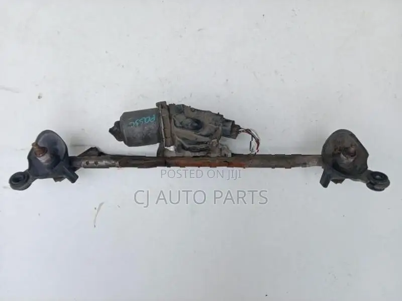 Toyota Passo KGC10 Wiper Motor with Linkage