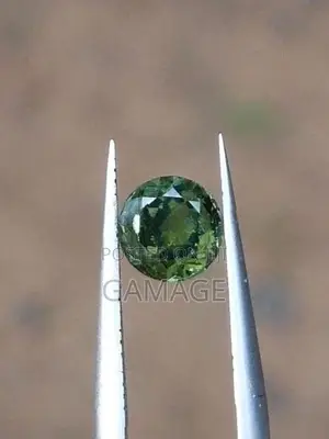 පච්ච තෝර මැණිකක් (Green Tourmaline Healing Gem Stone)