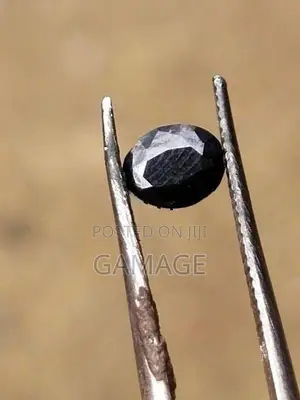 Kaka Blue Sapphire ස්වභාවික තාක නිල් මැණික