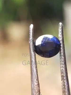 Kaka Blue Sapphire ස්වභාවික තාක නිල් මැණික