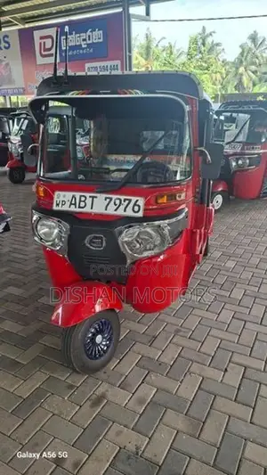 Bajaj RE 4 Stroke 2019