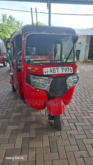 Bajaj RE 4 Stroke 2019