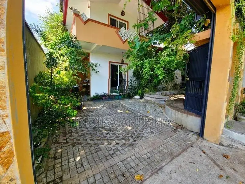 Modern Semi Luxury House for Sale in Kadawatha