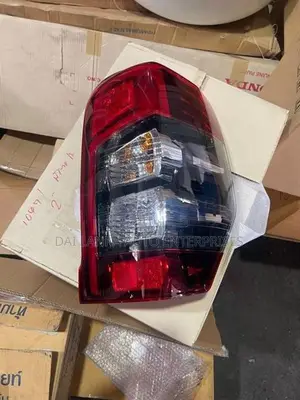 Mitsubishi L200 2018 Genuine Tail Light