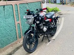Bajaj V15 2018