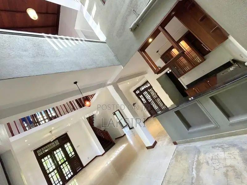 03 Story Modern House Rent Thalawathugoda Hokandra Road
