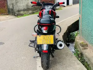 Bajaj V15 2018