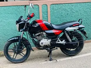 Bajaj V15 2018