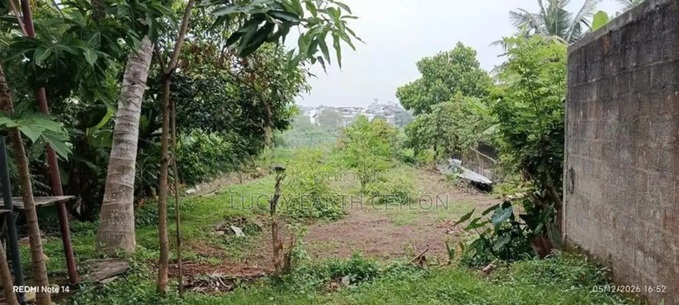 Sale, Nugegoda Land (Lake Front) with New House Free (MGS2044)