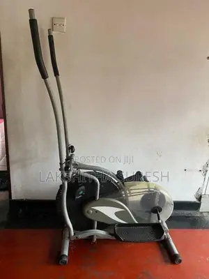 Orbitrack exercise machine