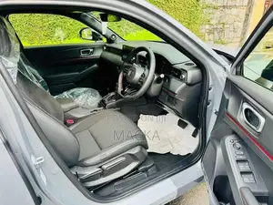 Honda Vezel RS Z Pemium Sound 2025
