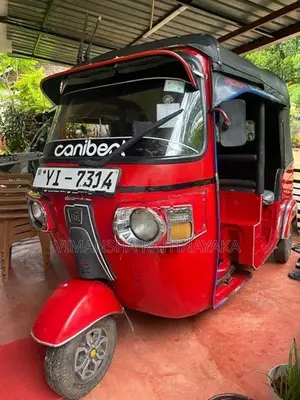 Bajaj RE 2010