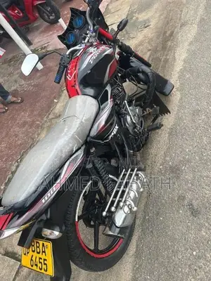 Bajaj Discover 2013